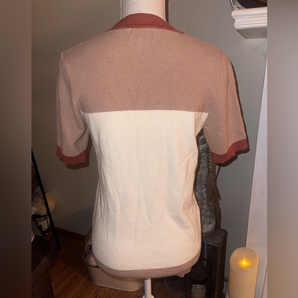 Polygram tri color short sleeve sweater. Size small super cute! - Picture 3 of 6